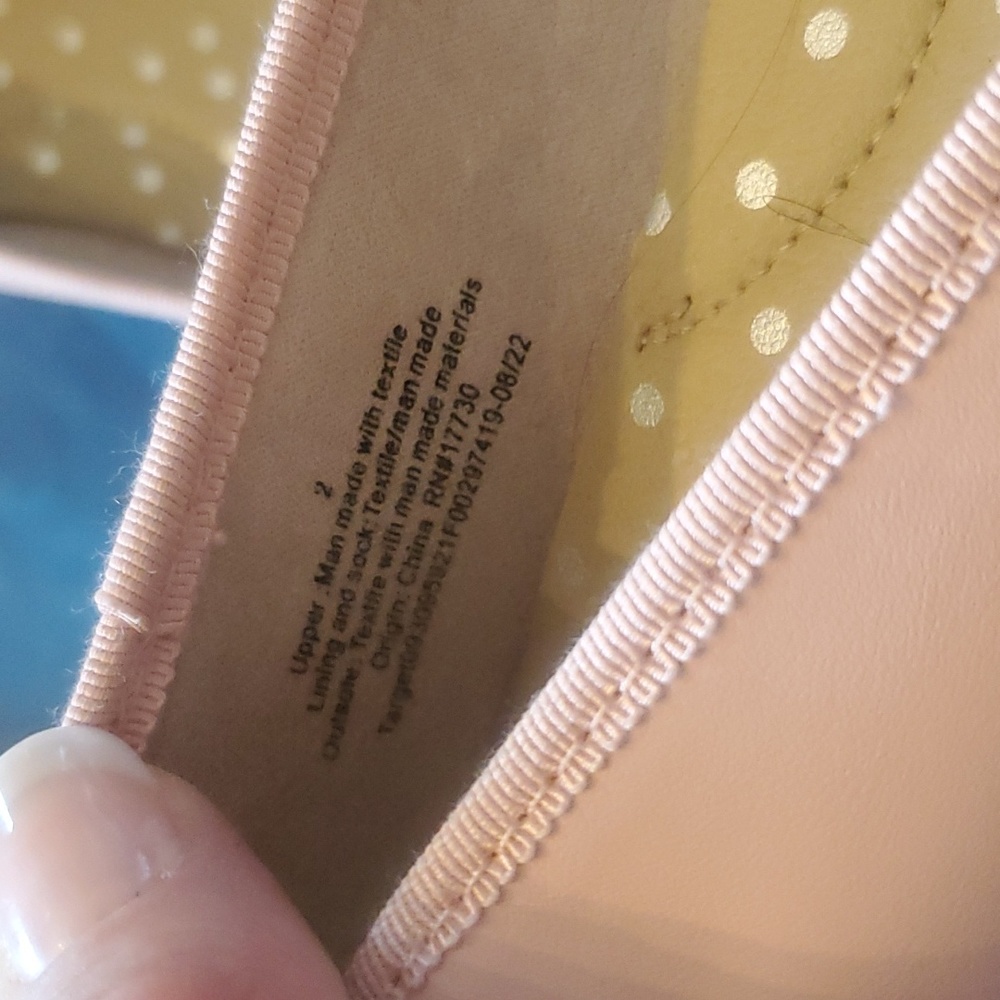 Cat & Jack size 2 girls dress shoes - Picture 3 of 3
